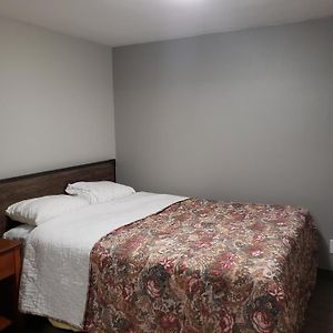 Parkrose Inn And Suites